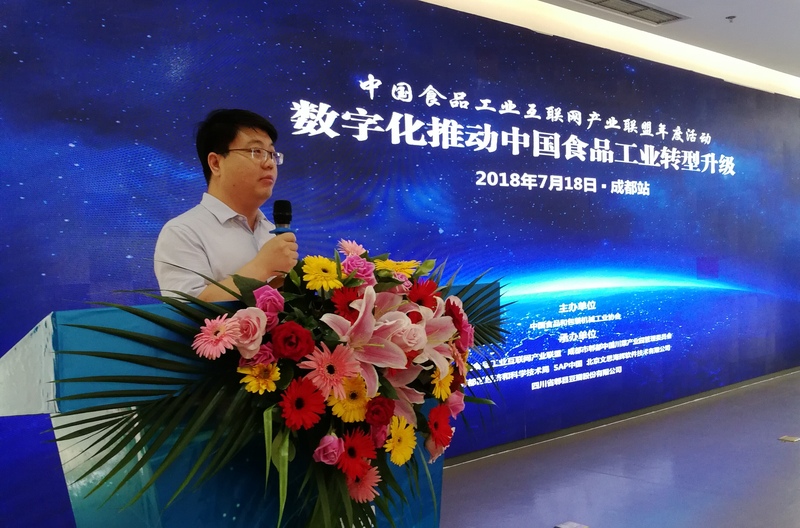 崔林1.jpg